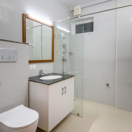 Daffodils Luxury Airport Suites Коччи Экстерьер фото