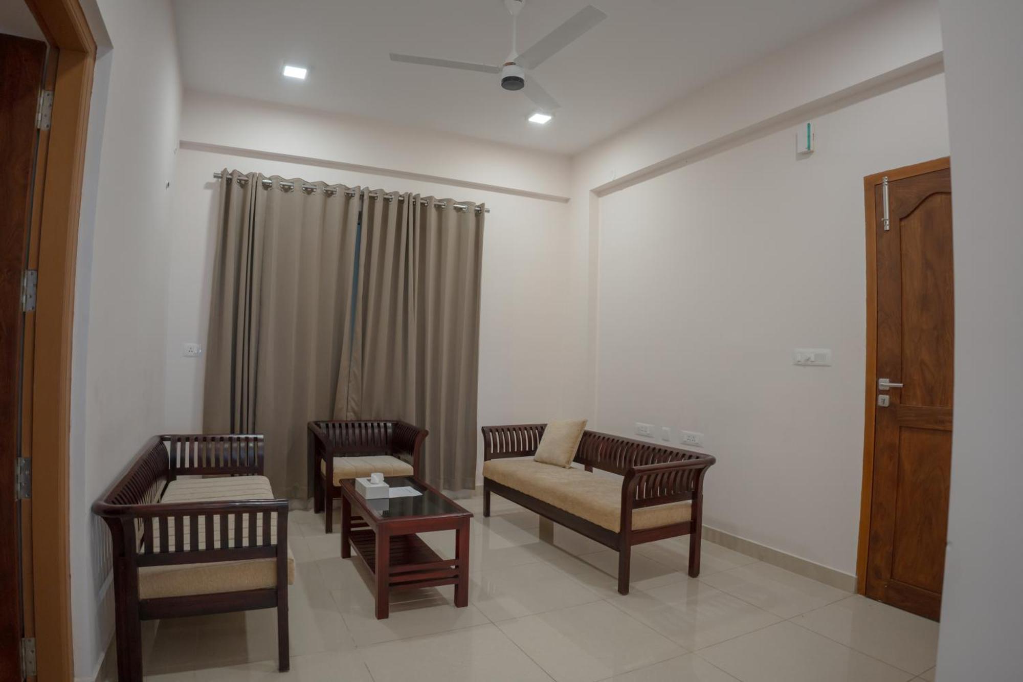 Daffodils Luxury Airport Suites Коччи Экстерьер фото