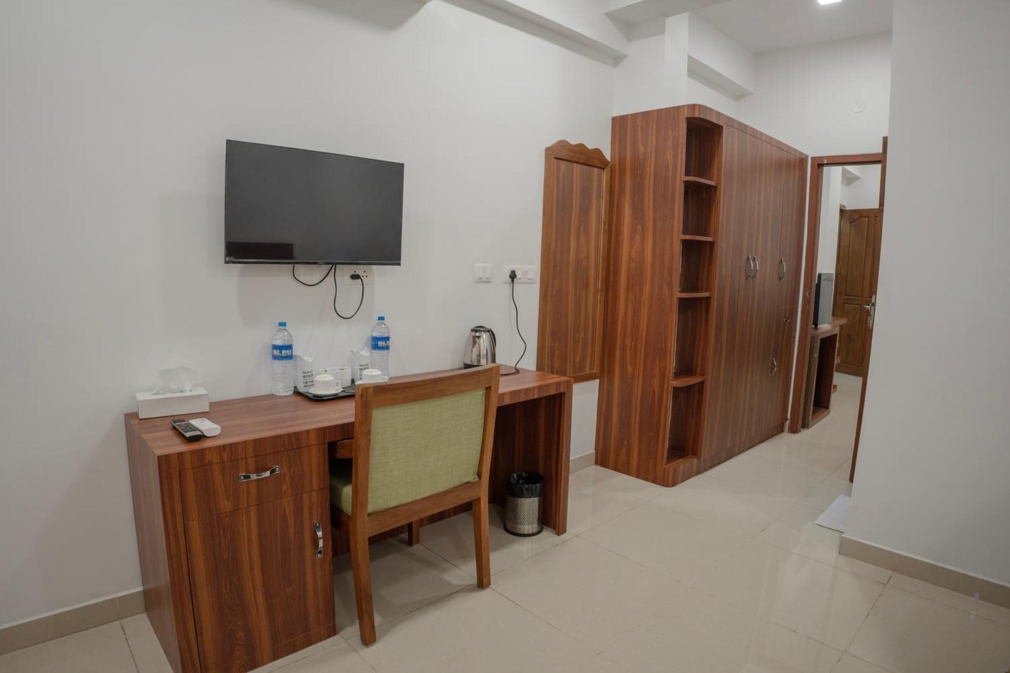 Daffodils Luxury Airport Suites Коччи Экстерьер фото