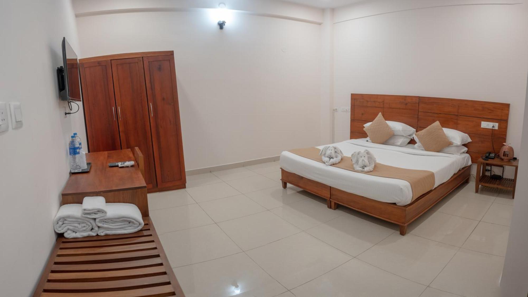 Daffodils Luxury Airport Suites Коччи Экстерьер фото