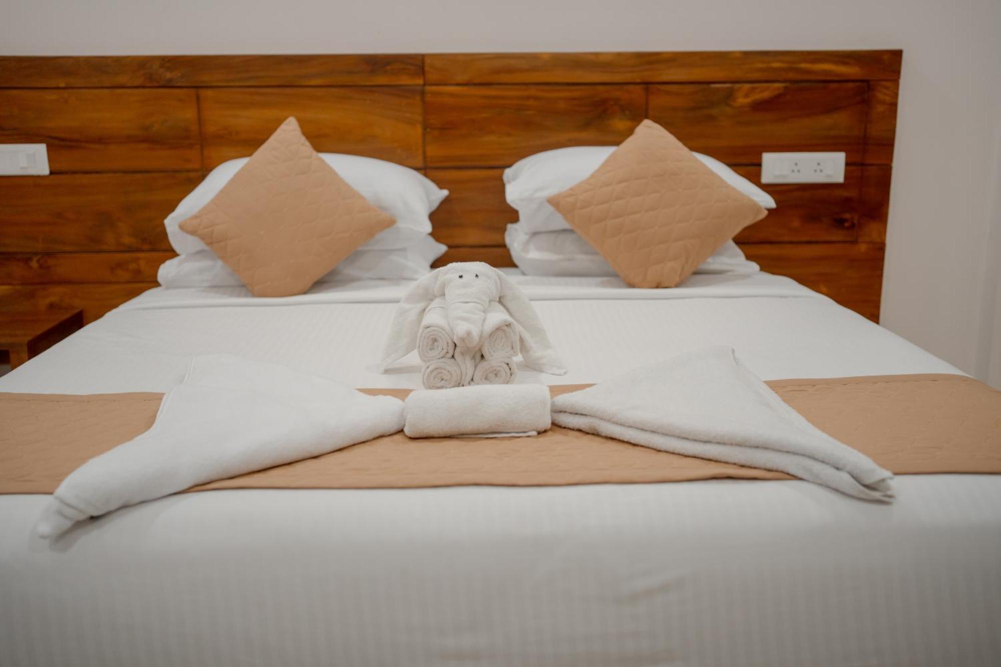 Daffodils Luxury Airport Suites Коччи Экстерьер фото